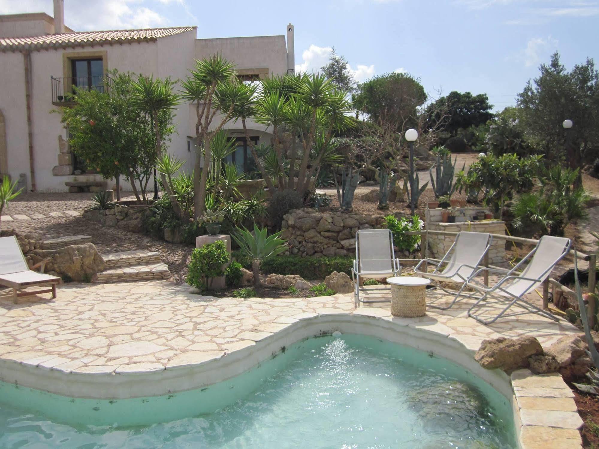 Casale Alma Bed and Breakfast Marsala Exteriör bild